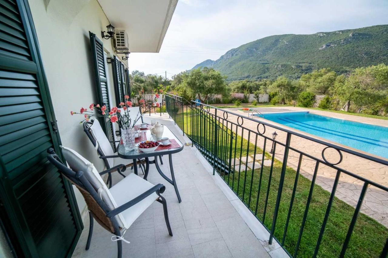 Villa Adonis Halikounas Exteriör bild