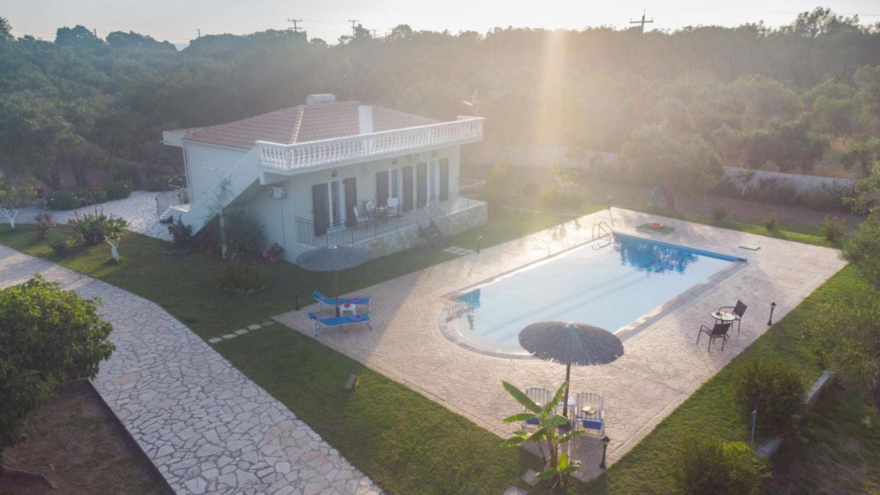 Villa Adonis Halikounas Exteriör bild