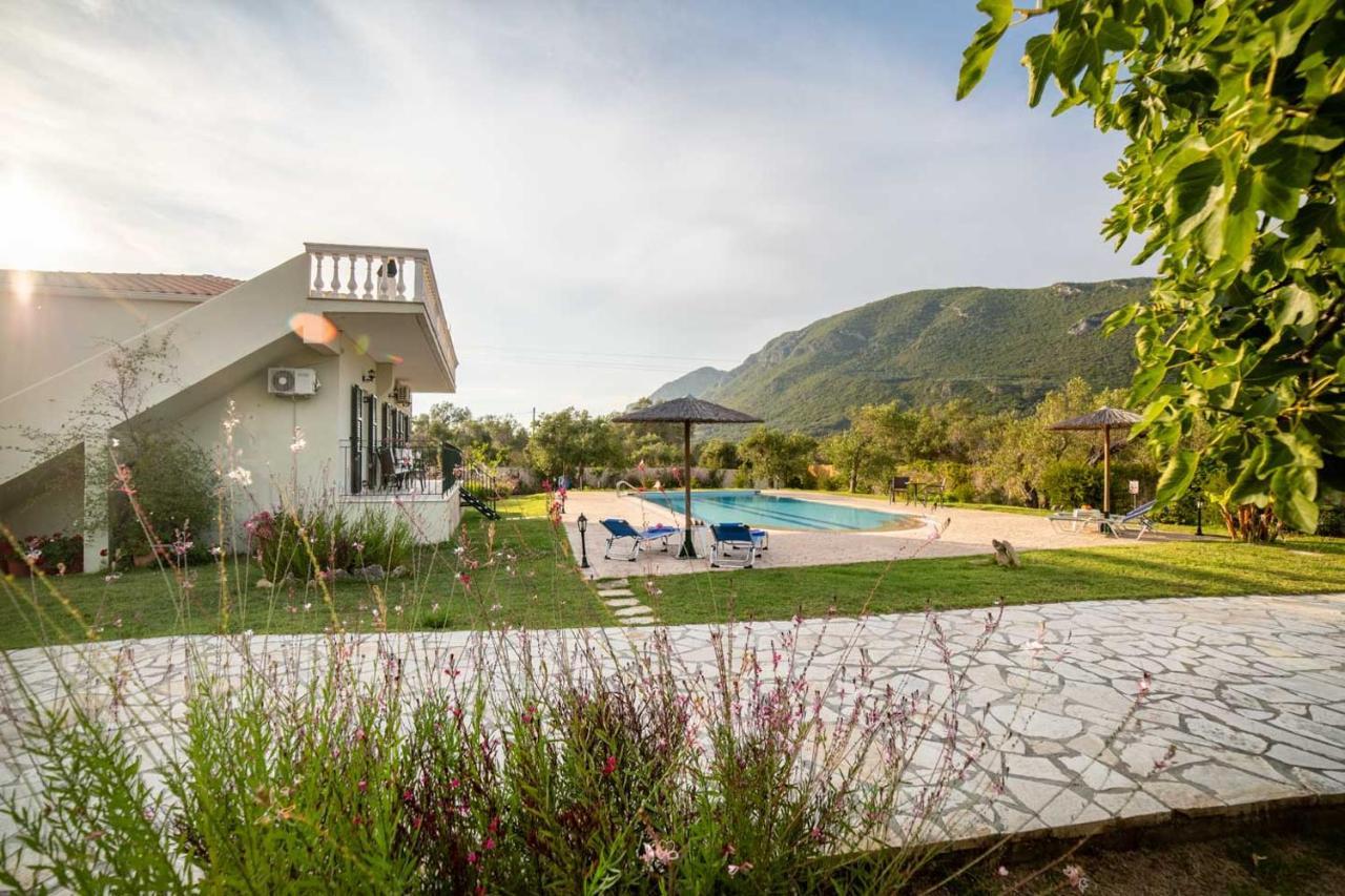 Villa Adonis Halikounas Exteriör bild