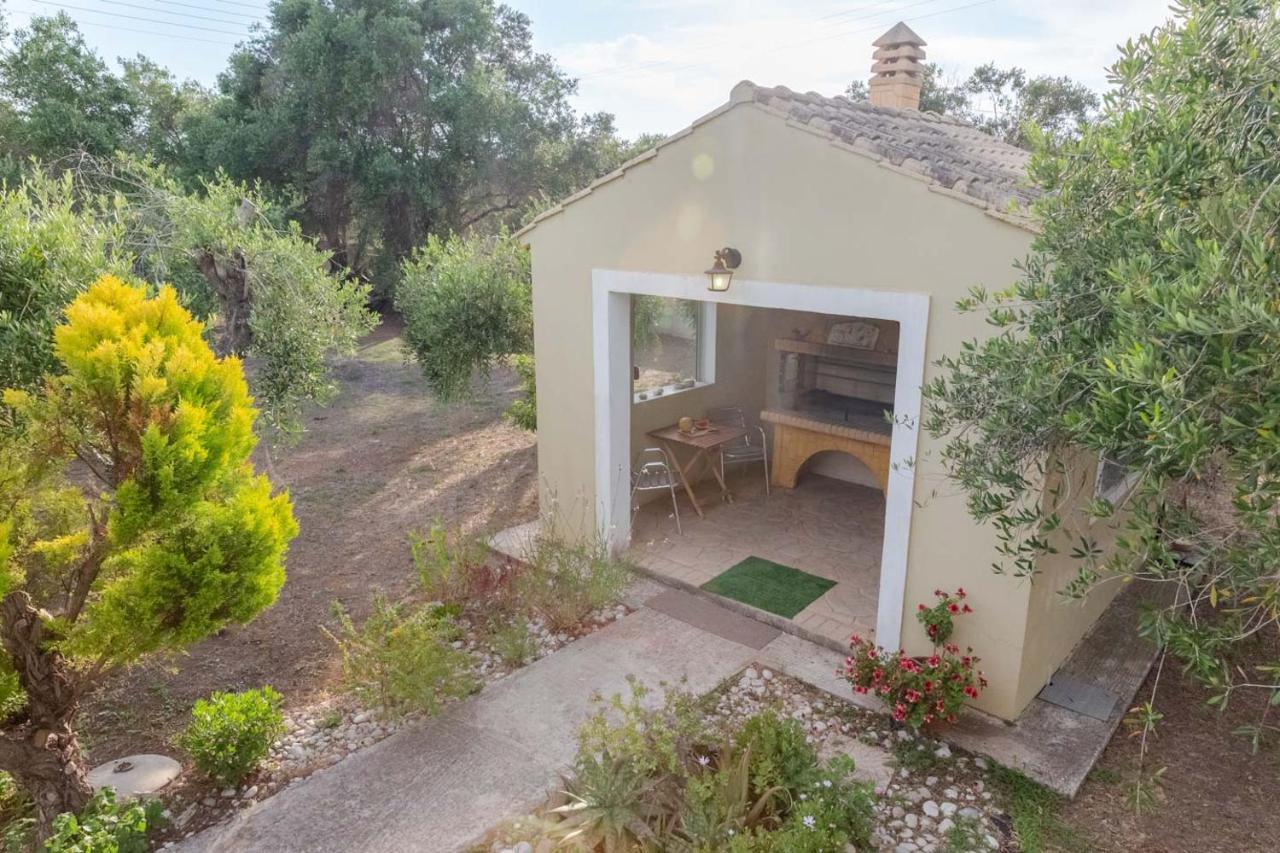 Villa Adonis Halikounas Exteriör bild