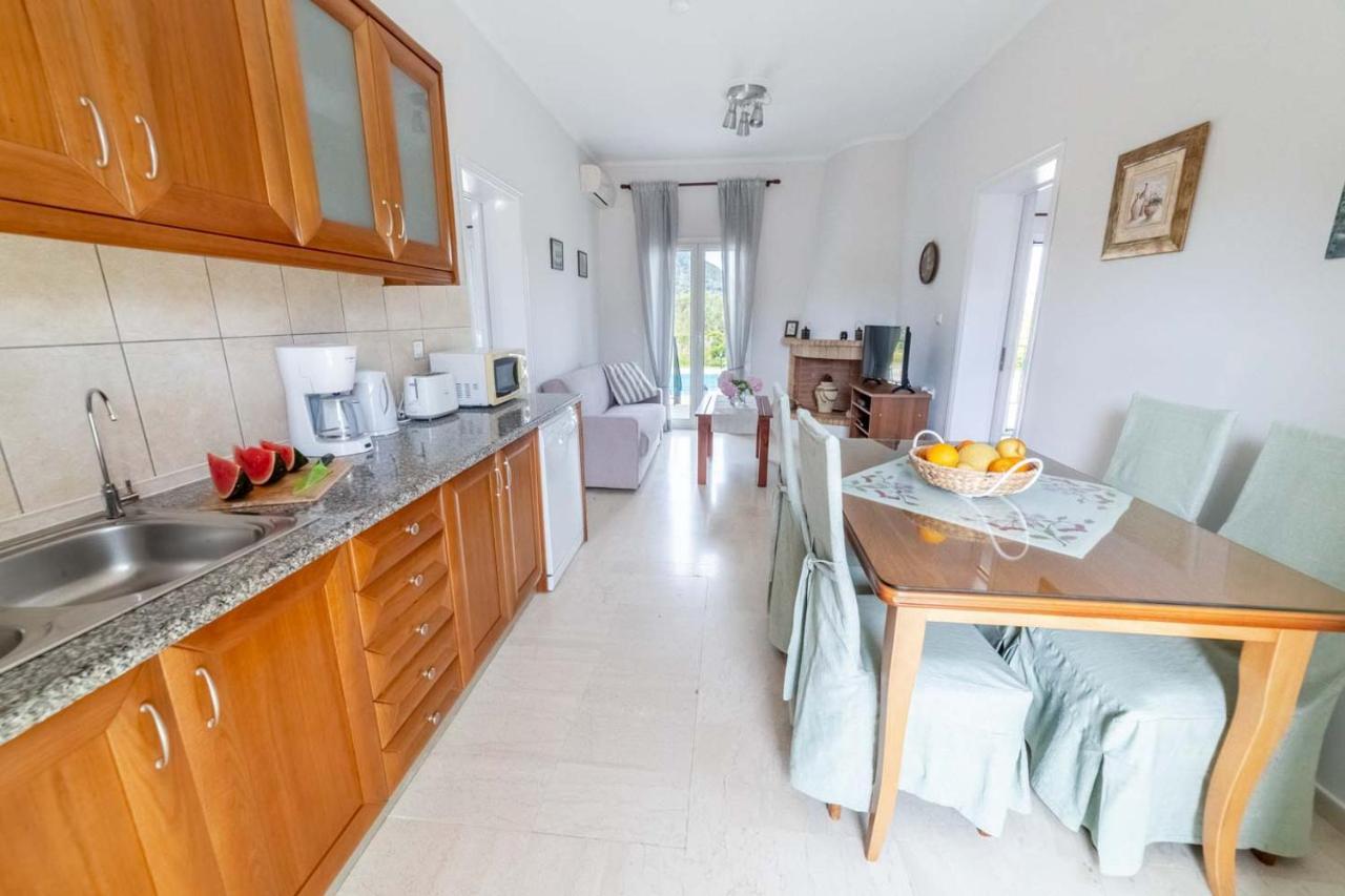 Villa Adonis Halikounas Exteriör bild