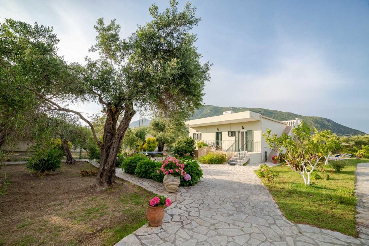 Villa Adonis Halikounas Exteriör bild